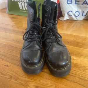 Platform doc martens